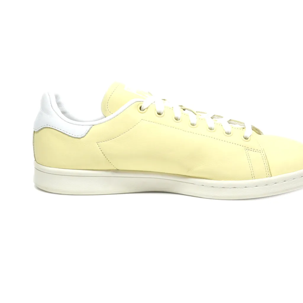 Adidas Stan Smith Low-Top Sneakers Leather Yellow Colour For Men