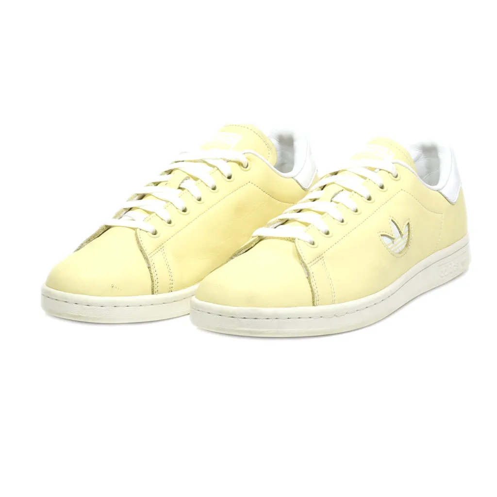 Adidas Stan Smith Low-Top Sneakers Leather Yellow Colour For Men