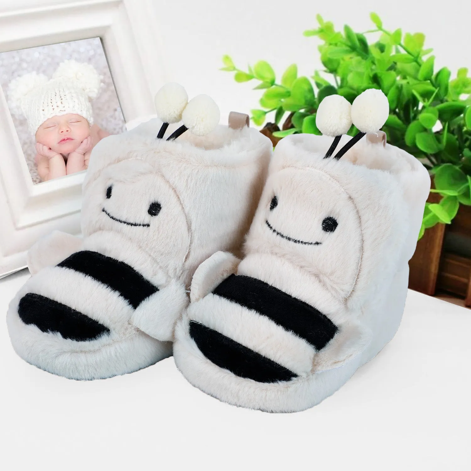 Baby Moo Bumble Bee 3D Warm Furry Booties - Cream