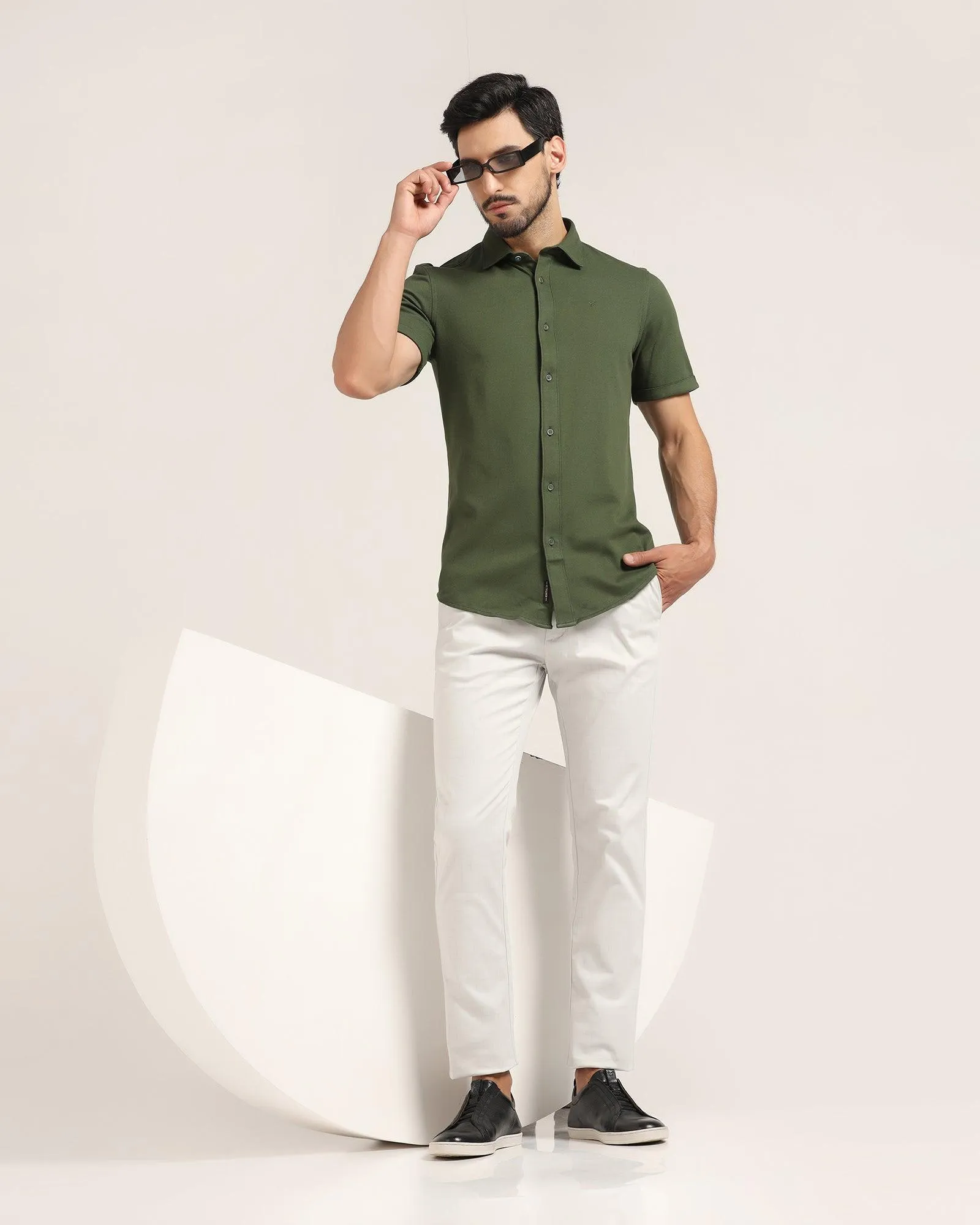 Formal Half Sleeve Green Solid Shirt - Pareto